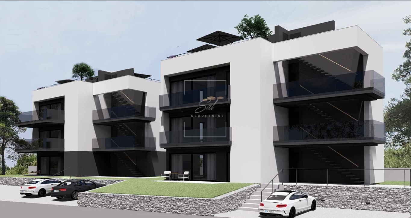 1758643913_screenshot_23-9-2025_174751_